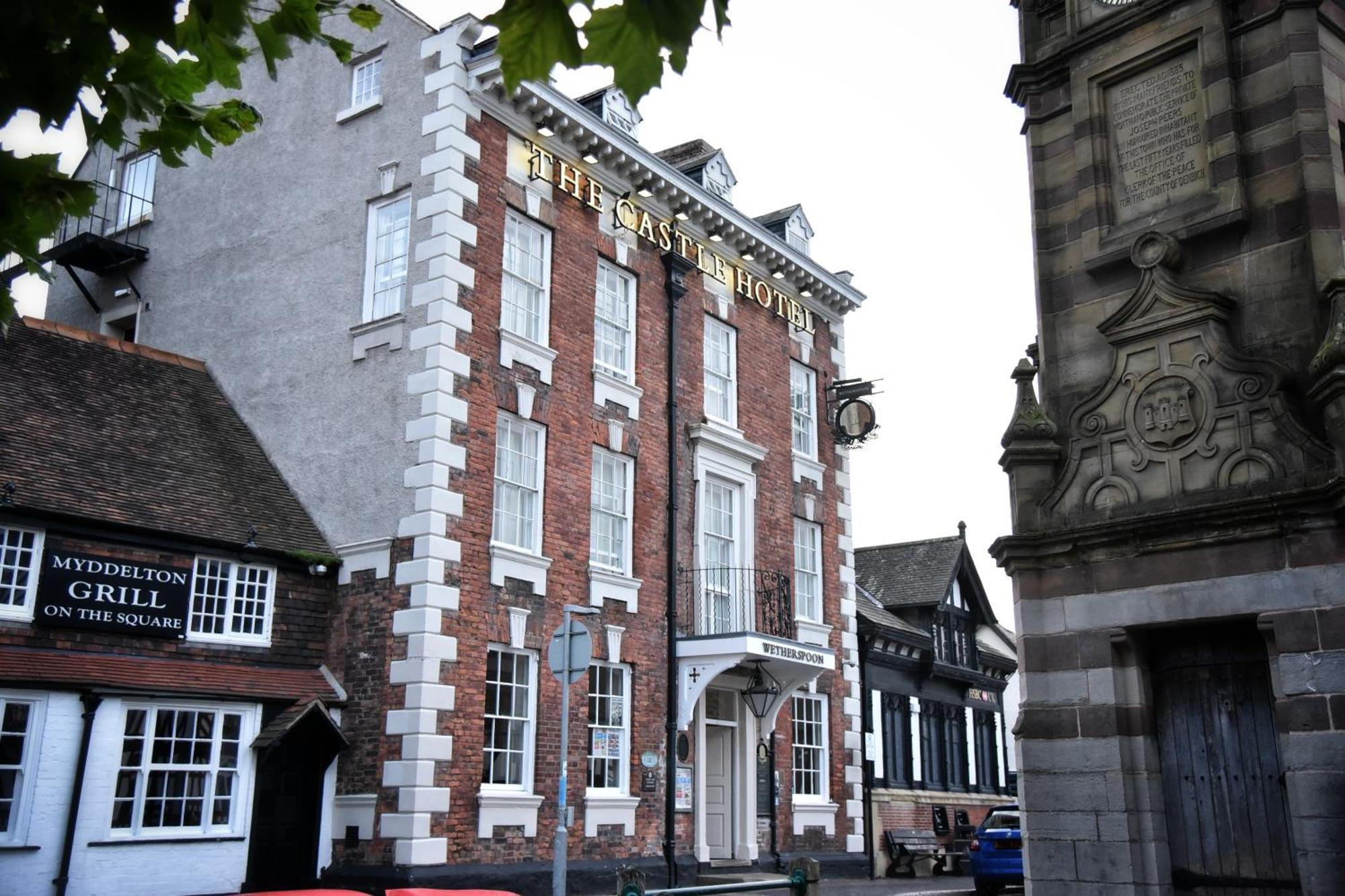 The Castle Hotel Wetherspoon Ruthin Ngoại thất bức ảnh