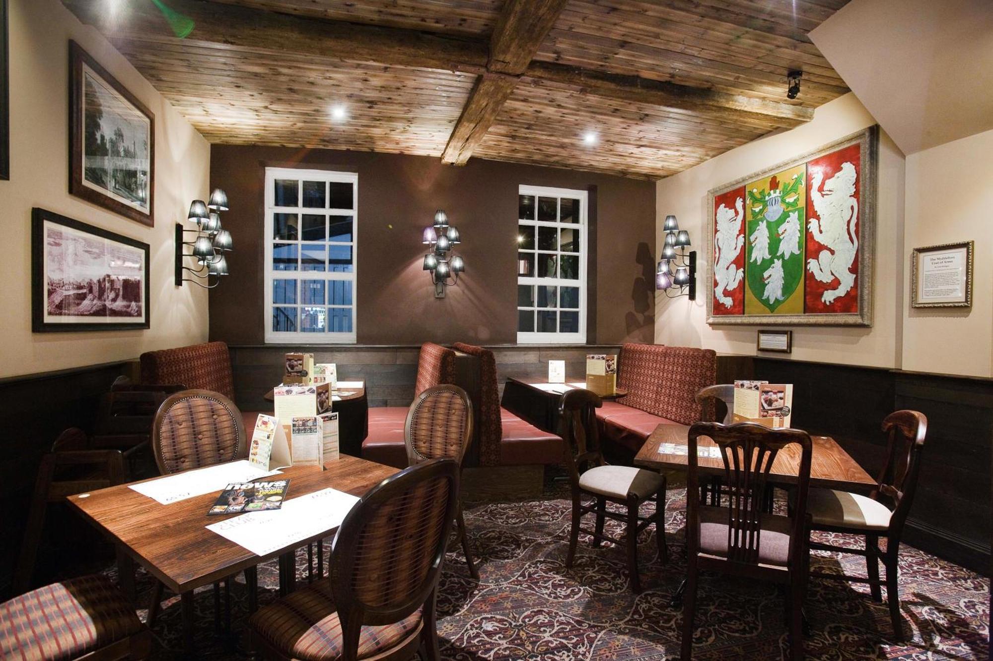 The Castle Hotel Wetherspoon Ruthin Ngoại thất bức ảnh