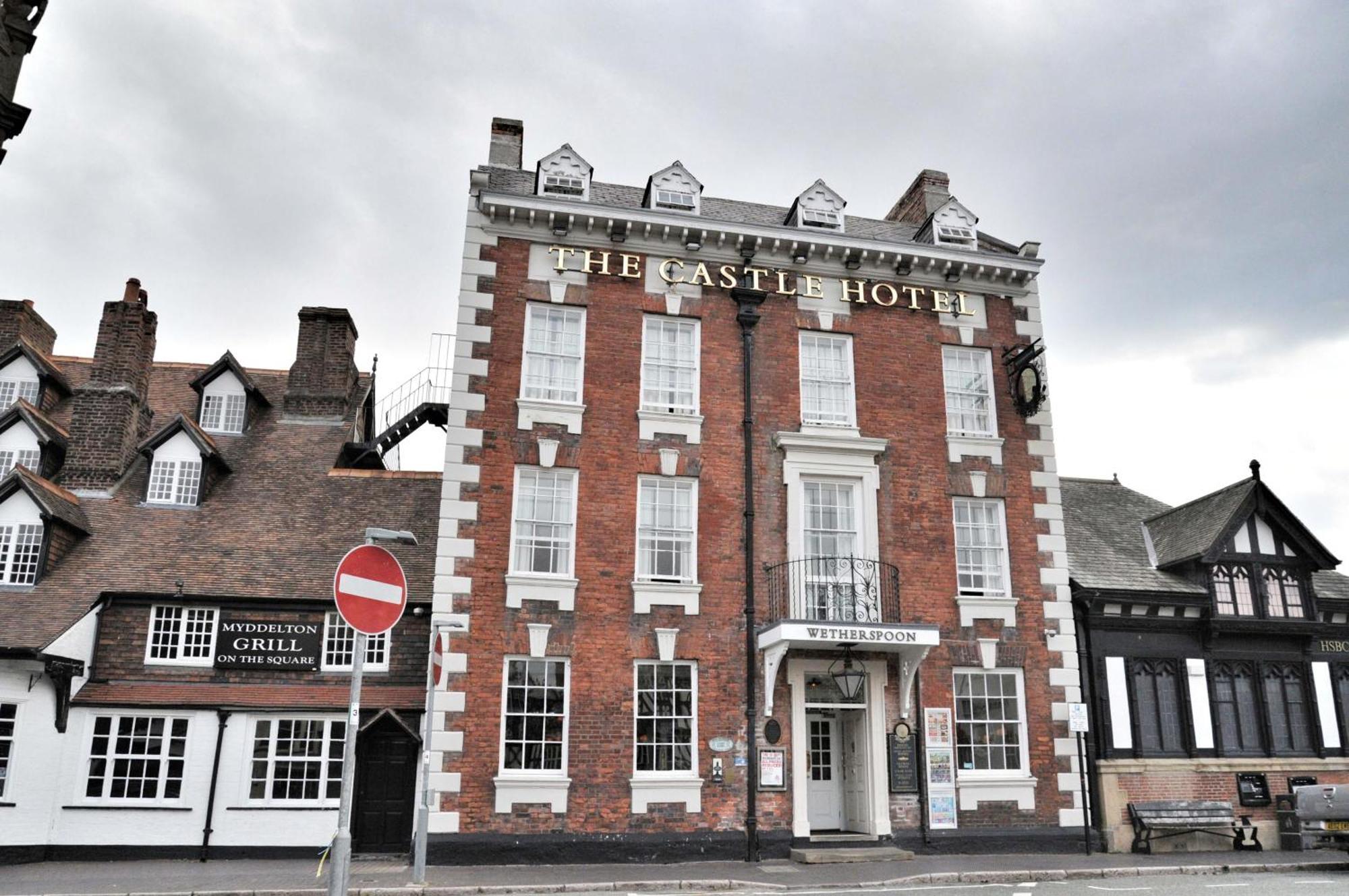 The Castle Hotel Wetherspoon Ruthin Ngoại thất bức ảnh